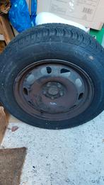 Reservewiel van een Volkswagen Golf, Ophalen, Zo goed als nieuw