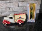 Auto met benzine pomp 1 18, Ophalen of Verzenden, Zo goed als nieuw, Auto, Overige merken