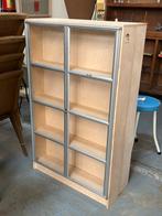 Ondiepe Vitrinekasten (2x), Ophalen, 100 tot 150 cm, 50 tot 100 cm, 25 tot 50 cm