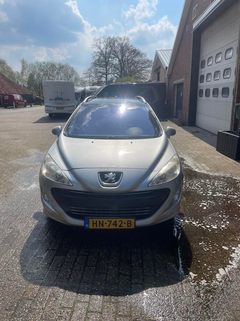 Peugeot 308 1.6 THP 175 SW 7P 2010 Grijs defect, Auto's, Zwart, 4 cilinders, Leder, Stationwagon