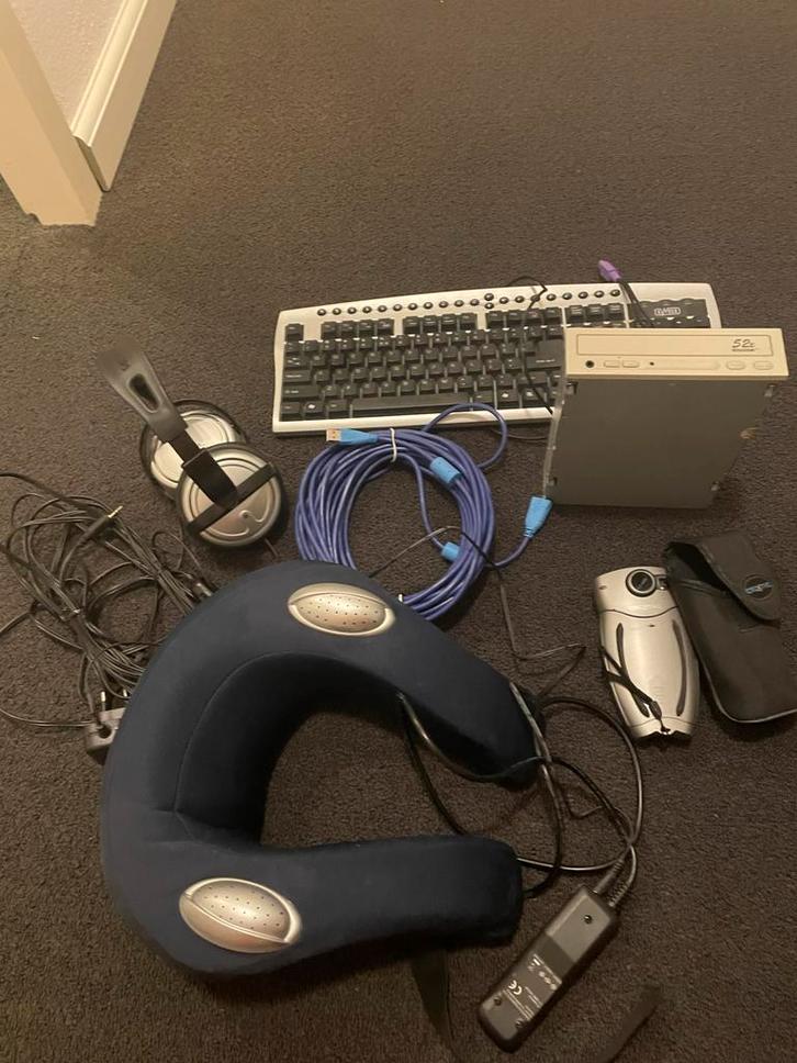 Van alles en nog wat, Computers en Software, Toetsenborden, Gebruikt, Qwerty, Bedraad, Multimediatoetsen, Ophalen