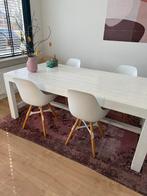 Witte houten eettafel met 4 witte kubikoff stoelen, Huis en Inrichting, Tafels | Eettafels, Ophalen, Gebruikt, 50 tot 100 cm, 150 tot 200 cm
