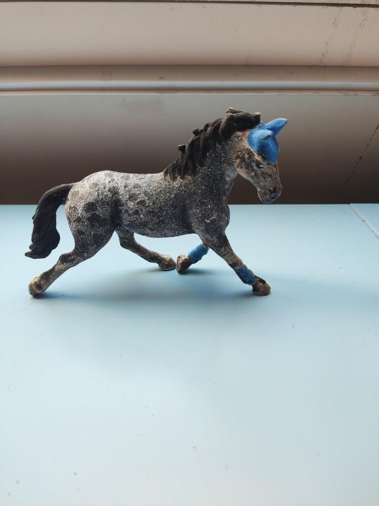 Schleich repaint met deken, Verzamelen, Dierenverzamelingen, Ophalen of Verzenden, Zo goed als nieuw, Paard, Beeldje of Figuurtje