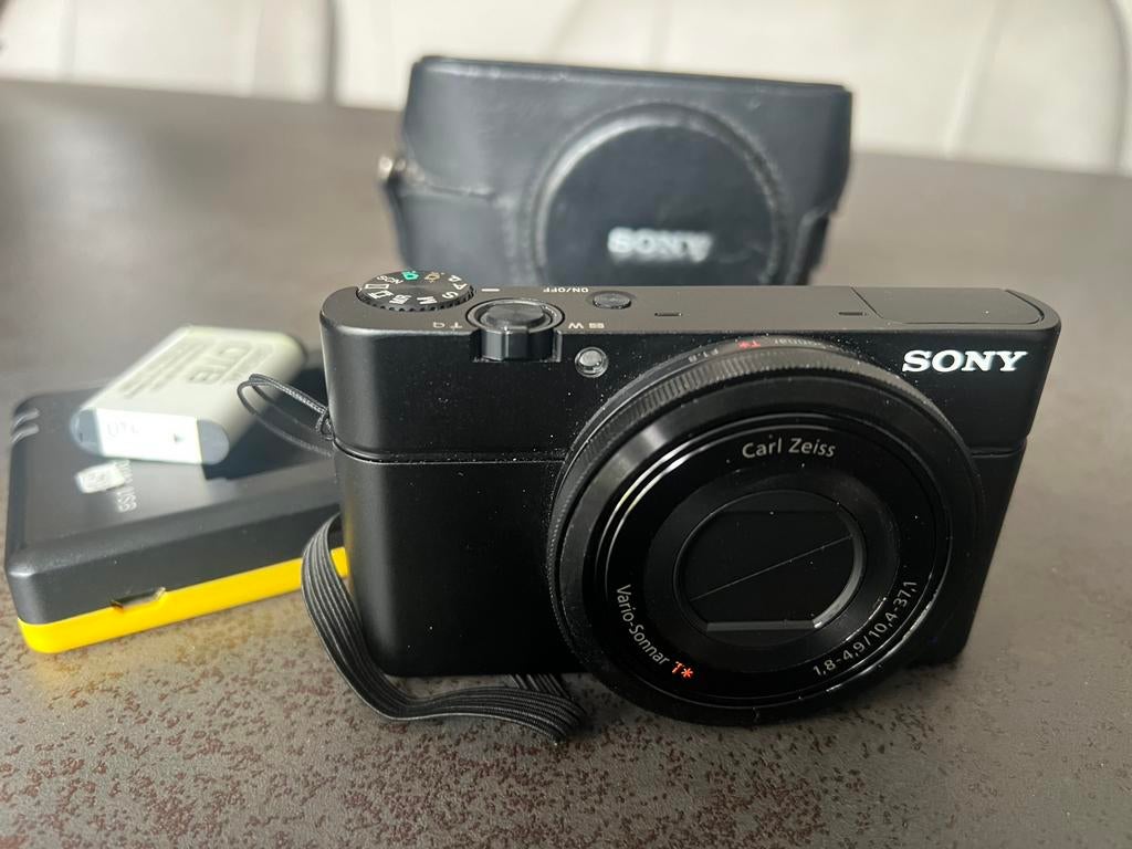 Sony RX100 in nette staat, Audio, Tv en Foto, Fotocamera's Digitaal, Ophalen of Verzenden, Zo goed als nieuw, Sony, Minder dan 4 keer