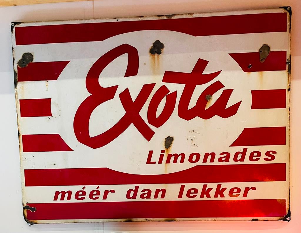 Geleefd emaille reclamebord Exota limonade meer dan lekker, Ophalen of Verzenden, Gebruikt, Reclamebord