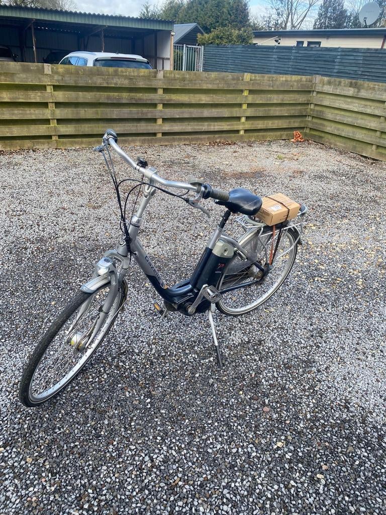 Elektrische fietsen, Fietsen en Brommers, Ophalen, Zo goed als nieuw, 30 tot 50 km per accu, Gazelle