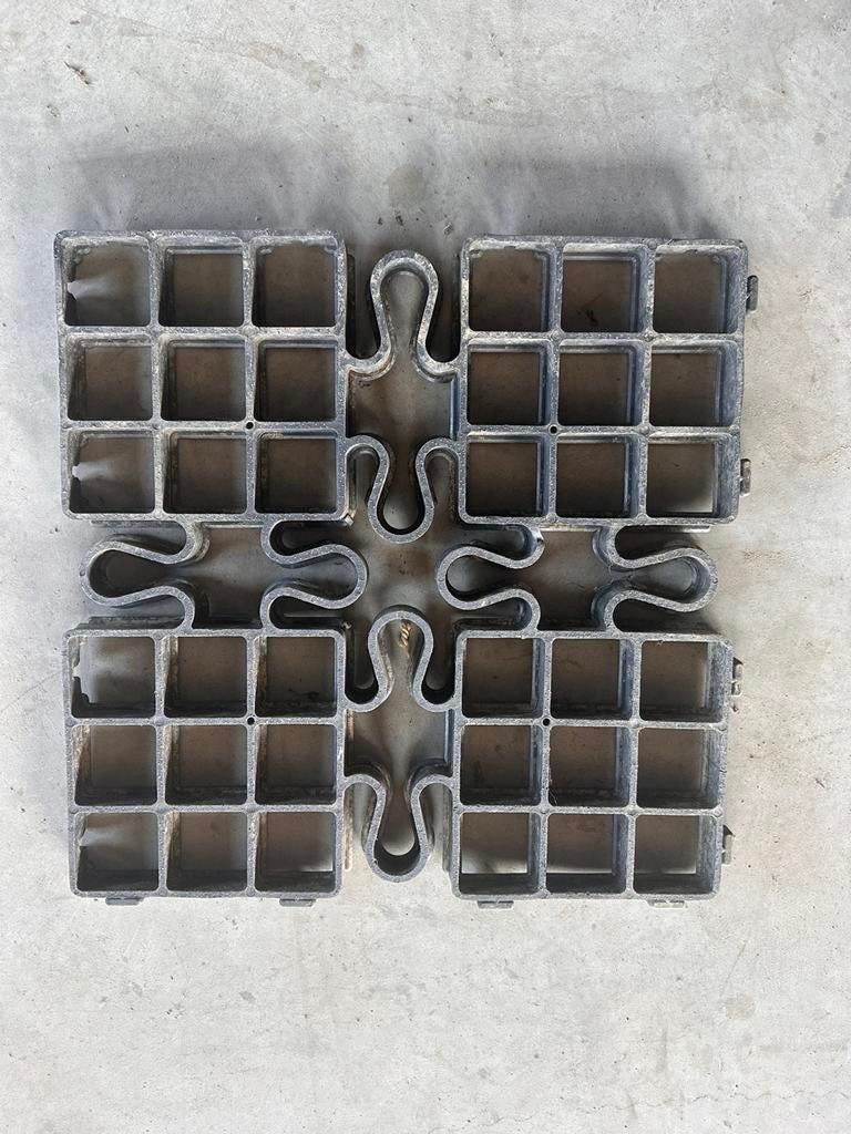 Grote partij grindmatten (50x50x2,5 cm), Tuin en Terras, Tegels en Klinkers, Ophalen, Rubber, Zo goed als nieuw, 10 m² of meer