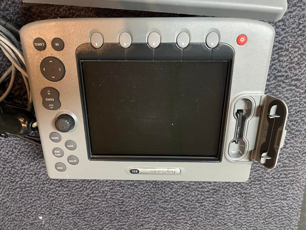 Raymarine E80 Kaartplotter, Ophalen, Gebruikt, Kaartplotter of Fish Finder