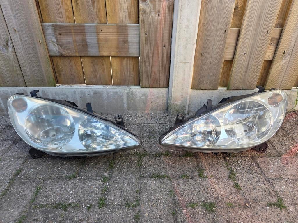 Peugeot 307 sw koplampen, Auto-onderdelen, Ophalen of Verzenden, Peugeot