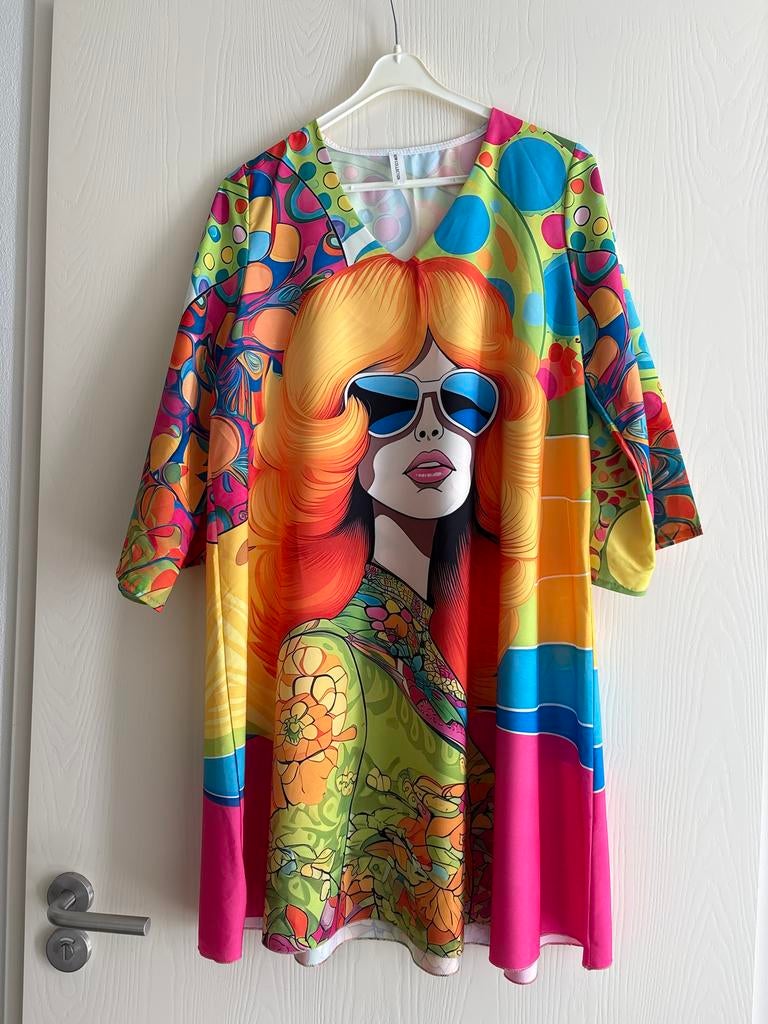 Kleurrijke jurk met pop-art print - Maat L, Kleding | Dames, Overige kleuren, Maat 42/44 (L), Nieuw, Ophalen of Verzenden