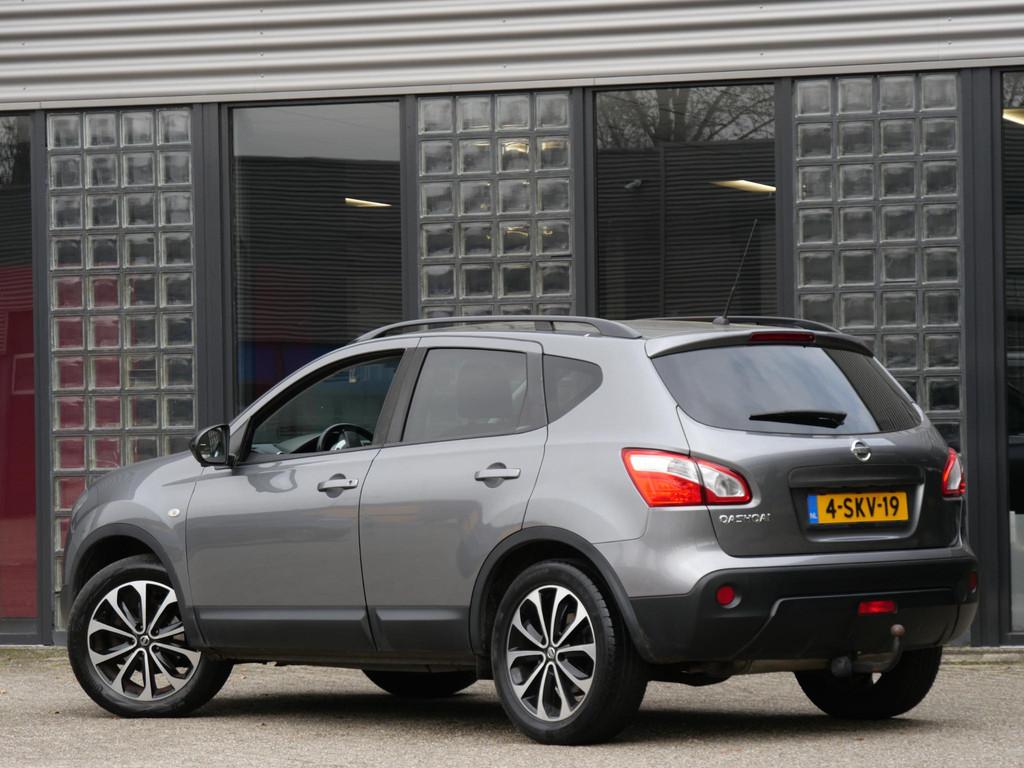 Nissan Qashqai 1.6 360°CAMERA/ TREKHAAK/ EXTRA SET WINTERBA, Voorwielaandrijving, Gebruikt, 1225 kg, Leder en Stof