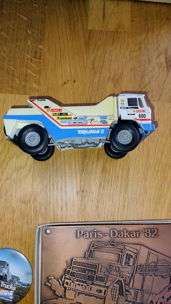 DAF Parijs Dakar lot: model, plaquette en button, Ophalen of Verzenden, Gebruikt, Auto's