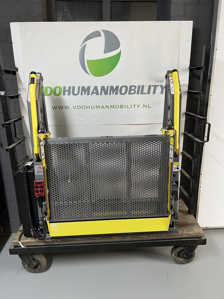 Rolstoellift Rolstoel lift invalide takellift scootmbobiel, Gebruikt, -, -, Ophalen of Verzenden