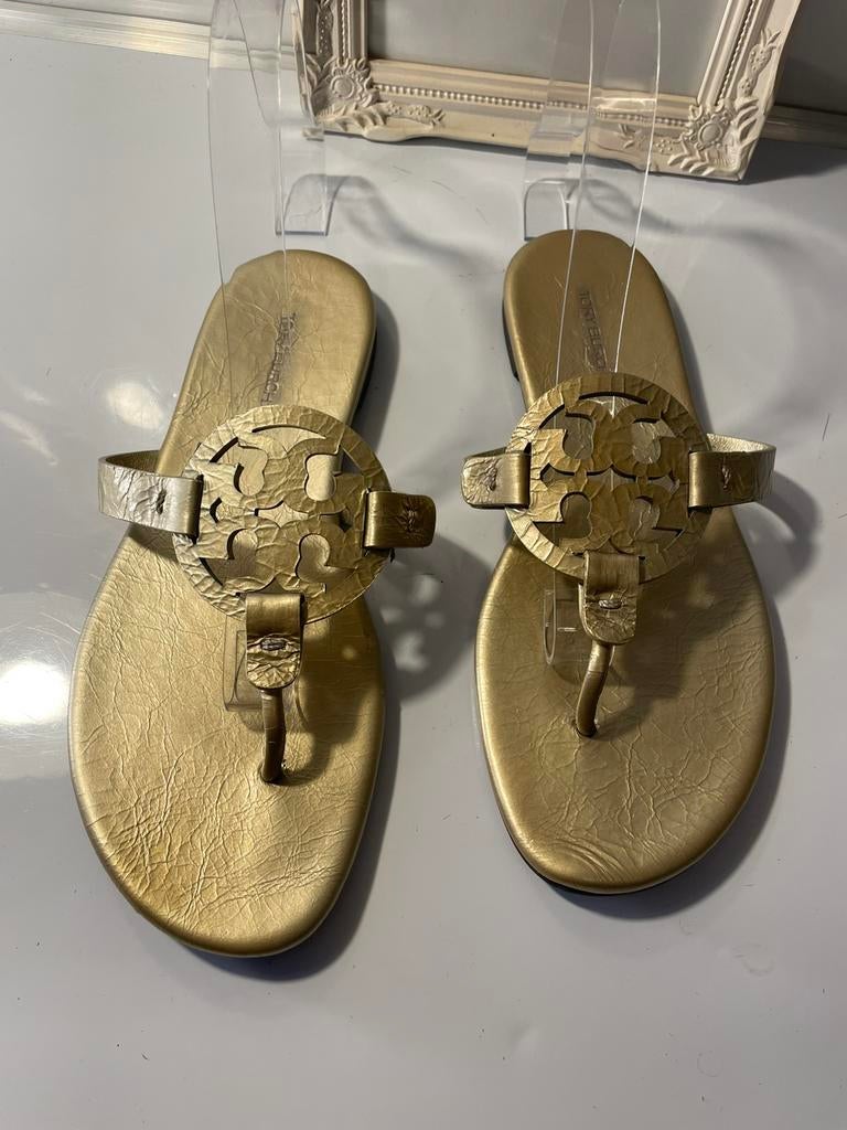 Tory Burch Gold Metallic Thong Sandals, Like New, EU 38, Kleding | Dames, Schoenen, Overige kleuren, Zo goed als nieuw, Sandalen of Muiltjes