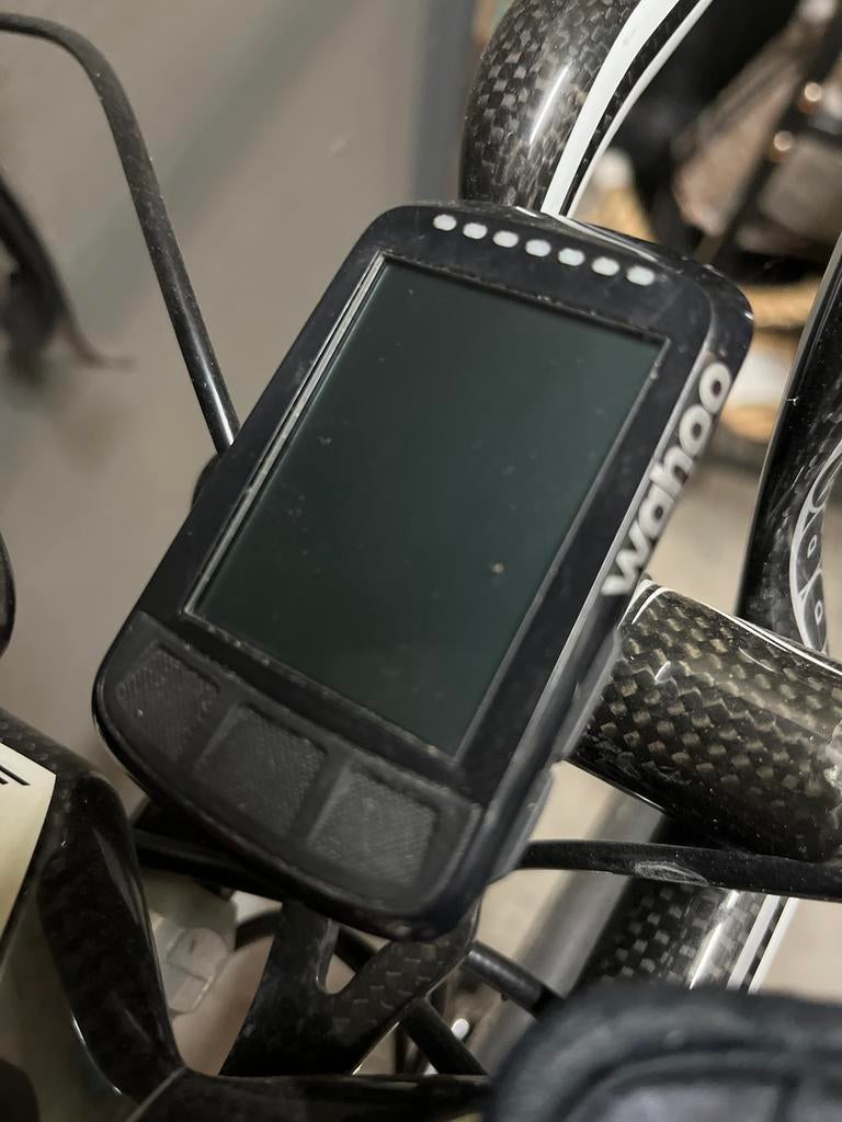 Wahoo ELEMNT BOLT v1 GPS Fietscomputer, Fietsen en Brommers, Fietsaccessoires | Fietscomputers, Ophalen of Verzenden, Draadloos