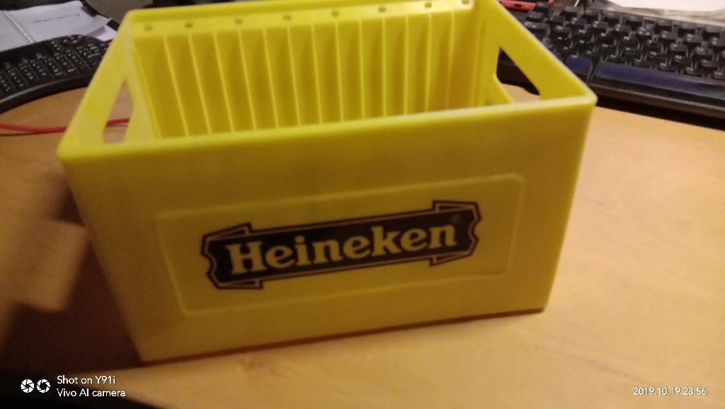 Heineken Cd kratjes, Ophalen, Zo goed als nieuw, Kunststof, Cd's