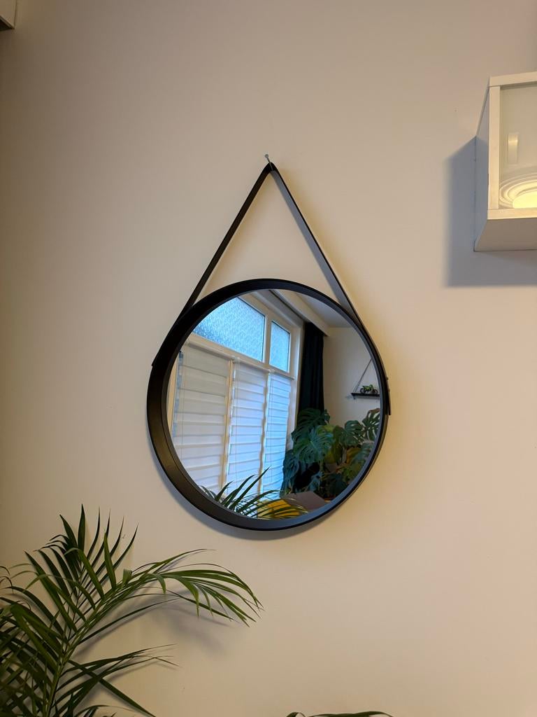 Ronde spiegel zwart 51cm met band, Huis en Inrichting, Woonaccessoires | Spiegels, Ophalen, Ikea, Ikea, Rond