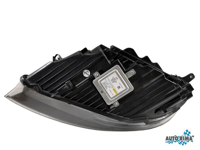 Koplamp rechts van een Volvo V40, Auto-onderdelen, Verlichting, Gebruikt, -, -, Ophalen of Verzenden