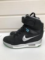 Nike Air Revolution Sky High, Kleding | Dames, Schoenen, Nike, Ophalen of Verzenden, Zo goed als nieuw, Sneakers of Gympen