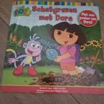 Dora Schatgraven met Poster!, Ophalen of Verzenden, Zo goed als nieuw, Alison Inches, 3 tot 4 jaar
