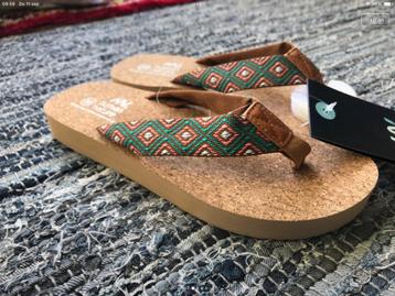 Human Nature Slippers Dames Maat 38 Nieuw beschikbaar voor biedingen