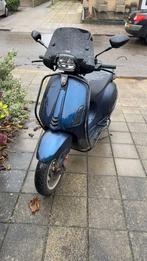 Vespa sprint 50 cc, Fietsen en Brommers, Ophalen, Gebruikt, Maximaal 45 km/u, Overige modellen