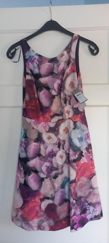 Limited jurk mt 34 nieuw beschikbaar voor biedingen
