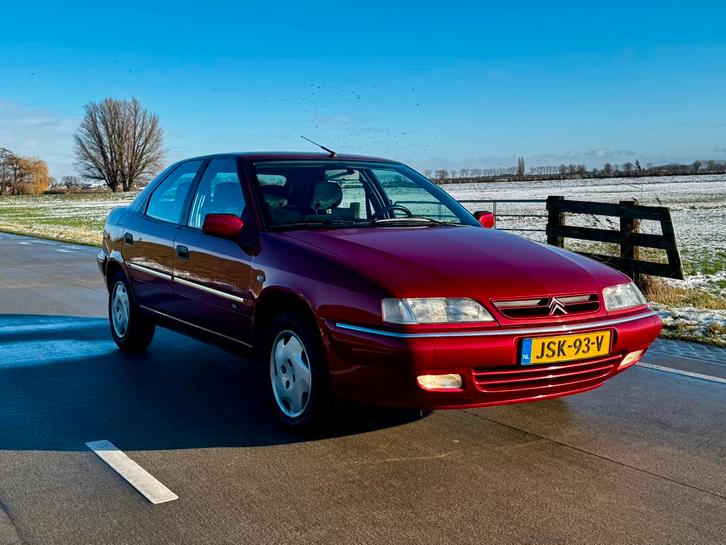 Citroën Xantia 1.8i 1998 Rood origineel pracht exemplaar!, Auto's, Citroën, Particulier, Xantia, Benzine, Hatchback, Handgeschakeld