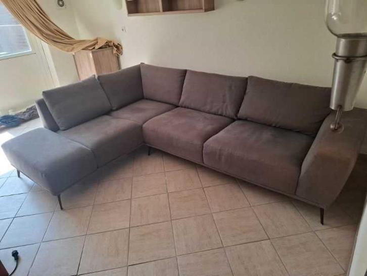 Te Koop aangeboden:, Huis en Inrichting, Banken | Bankstellen, Zo goed als nieuw, Hoekbank, Vierpersoons of meer, 250 tot 300 cm