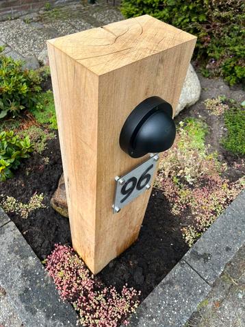Tuinlamp massief eiken beschikbaar voor biedingen