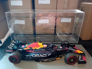 Red Bull Racing RB18 Schaal 1/12 beschikbaar voor biedingen