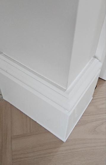 Hoge Bols MDF Plinten 18x140mm 19,5m RAL 9016 bio afgelakt beschikbaar voor biedingen