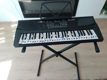 Gear4music keyboard  beschikbaar voor biedingen