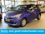 Toyota Verso-S 1.3 Aspiration Automaat, Nederlandse auto, Auto's, 47 €/maand, Origineel Nederlands, Te koop, 5 stoelen
