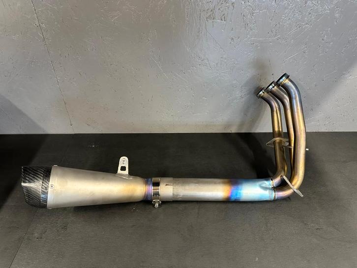 Sportuitlaat CFMOTO 675SR-R/675NK met uitneembare db killer., Motoren, Tuning en Styling, Ophalen of Verzenden