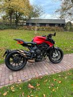 MV Agusta Dragster 800 Rosso - 2024 - FABR. GARANTIE TM 2027, Motoren, Motorrijbewijs A, Particulier, Meer dan 35 kW, 798 cc