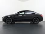 Mercedes-Benz A-klasse 180 Star Edition AMG Line | Panorama, Auto's, Mercedes-Benz, 136 pk, Zwart, Origineel Nederlands, Bedrijf