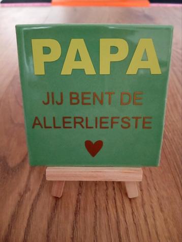 Tegeltjes met houdertje  beschikbaar voor biedingen