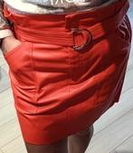 Leren Rode Nette Rok Maat M, Kleding | Dames, Rokken, Verzenden, Zo goed als nieuw, Rood