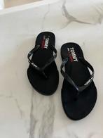 Super leuke Tommy Hilfiger slippers, Kleding | Dames, Ophalen of Verzenden, Zo goed als nieuw