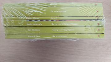  6 x boek van bekende schrijvers beschikbaar voor biedingen