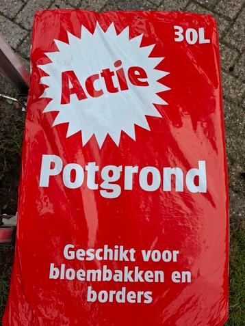 Potgrond 30 ltr beschikbaar voor biedingen
