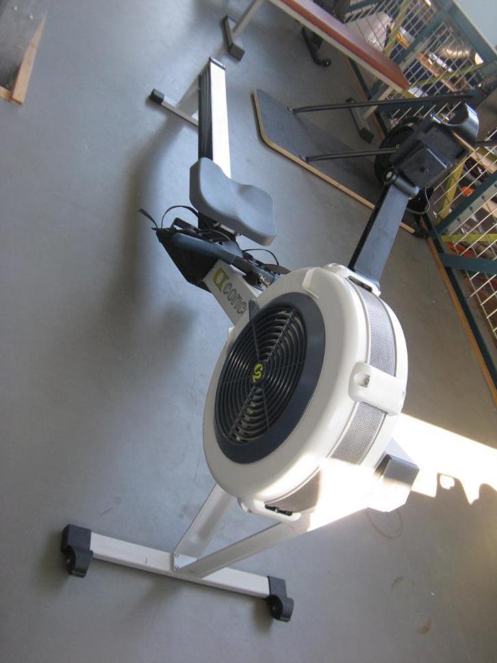 Concept2 ergometer PM5, Sport en Fitness, Fitnessapparatuur, Zo goed als nieuw, Roeitrainer, Armen, Benen, Borst, Buik, Rug, Metaal