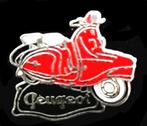 Peugeot scooter pin- rood zwart emaille, Verzenden, Nieuw, Transport, Speldje of Pin