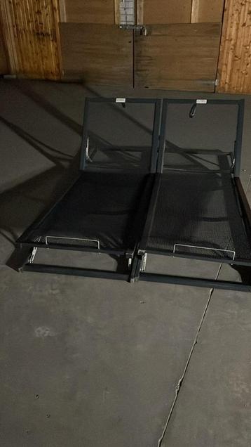 Verstelbare 2-persoons Bedbodems beschikbaar voor biedingen