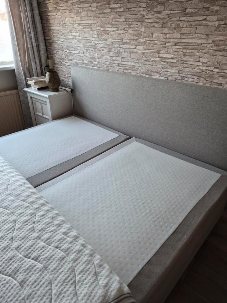 Beige Boxspring als nieuw.., Huis en Inrichting, Slaapkamer | Bedden, Zo goed als nieuw, Tweepersoons, 180 cm, 200 cm, Stof, Beige
