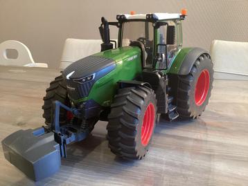 Bruder Fendt 1050 Vario trekker beschikbaar voor biedingen