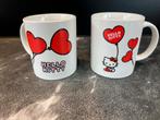 2 mokken Hello Kitty, Ophalen of Verzenden, Zo goed als nieuw, Overige stijlen, Kop(pen) en/of Schotel(s)