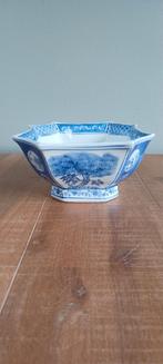 ACHTHOEKIGE CHINESE COBALT BLUE PORSELEINEN KOM 21 BIJ 17 CM, Antiek en Kunst, Ophalen of Verzenden