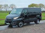 Iveco Daily 35C18 3.0! L2H1 NIEUW MODEL 180pk aut! 3500KG TR, Auto's, Automaat, Gebruikt, Zwart, 4 cilinders